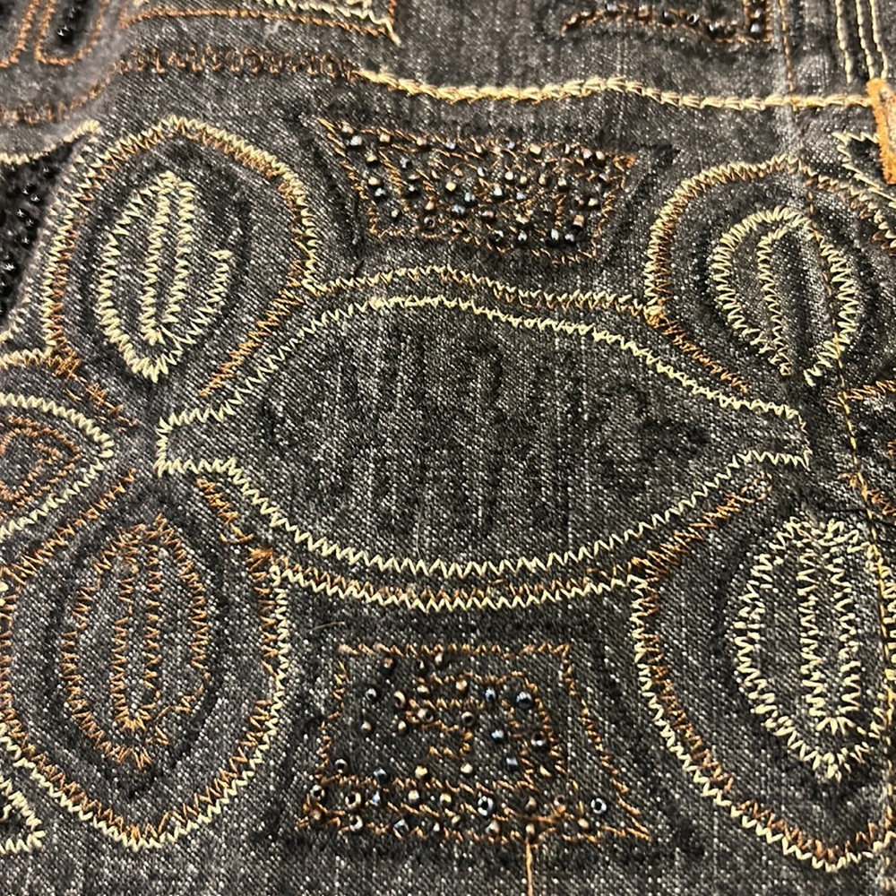 Chico’s Super Cute Pattern! Stitching And Beads T… - image 4